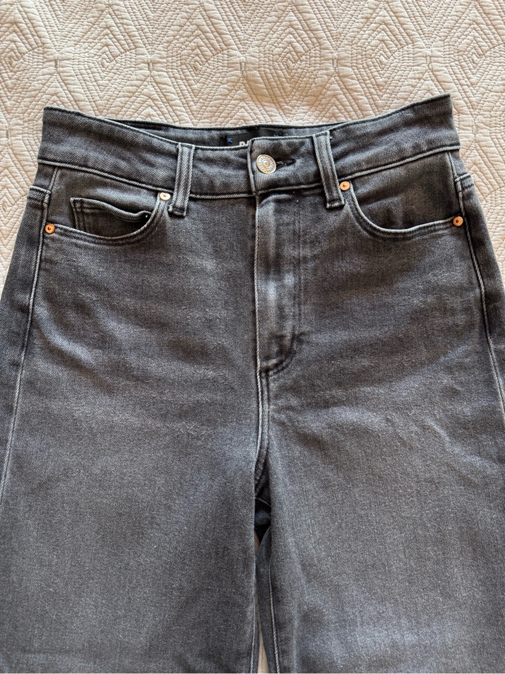PAIGE Anessa Petite Wide Leg high Rise Raw Hem In Black Lotus Wash Jean Size 26 - Picture 5 of 16